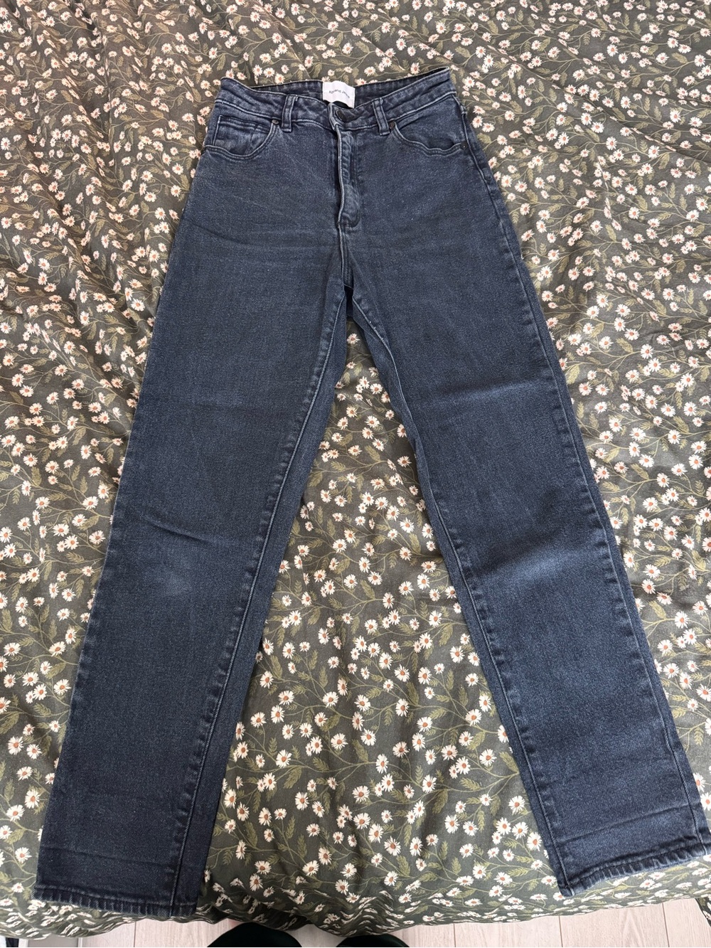 Abrand Straight Leg Jeans in Washed Black